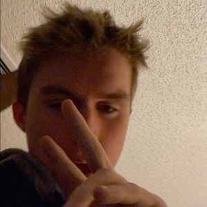 Meet your Posher, Evan